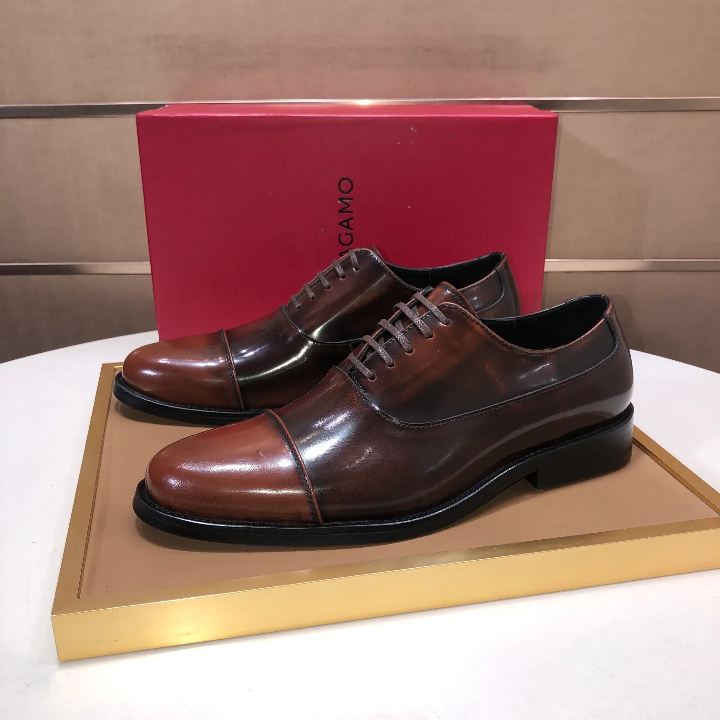 Men's shoes 💰540💰 [Ferragamo/Ferragamo] The latest model from the counter. Original imported high-quality cowhide with open sides + imported 🐂 cowhide lining + original luxury metal buckle + original combination outsole. Comparison is stress-free 38–45 (45 is custom-made and cannot be returned or exchanged)